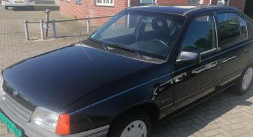 Opel Kadett E 16i Beauty