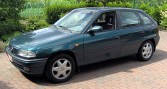 Opel_Astra_1997